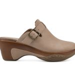 Women's White Mountain Viewed Clogs
