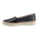 Women's Trotters Accent Perf Flats