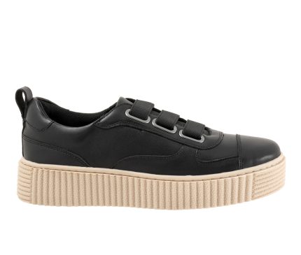 Women's Trotters Bliss Sneakers