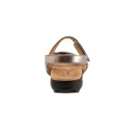 Women's Trotters River Metallic Sandals