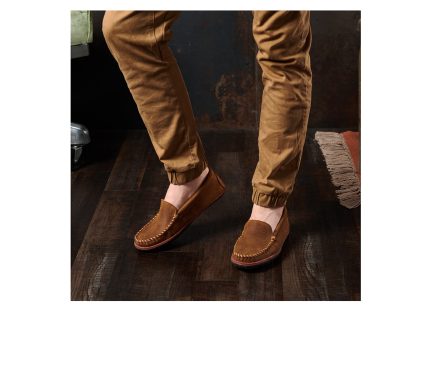 Men's Minnetonka Venetian Tread Moccasin